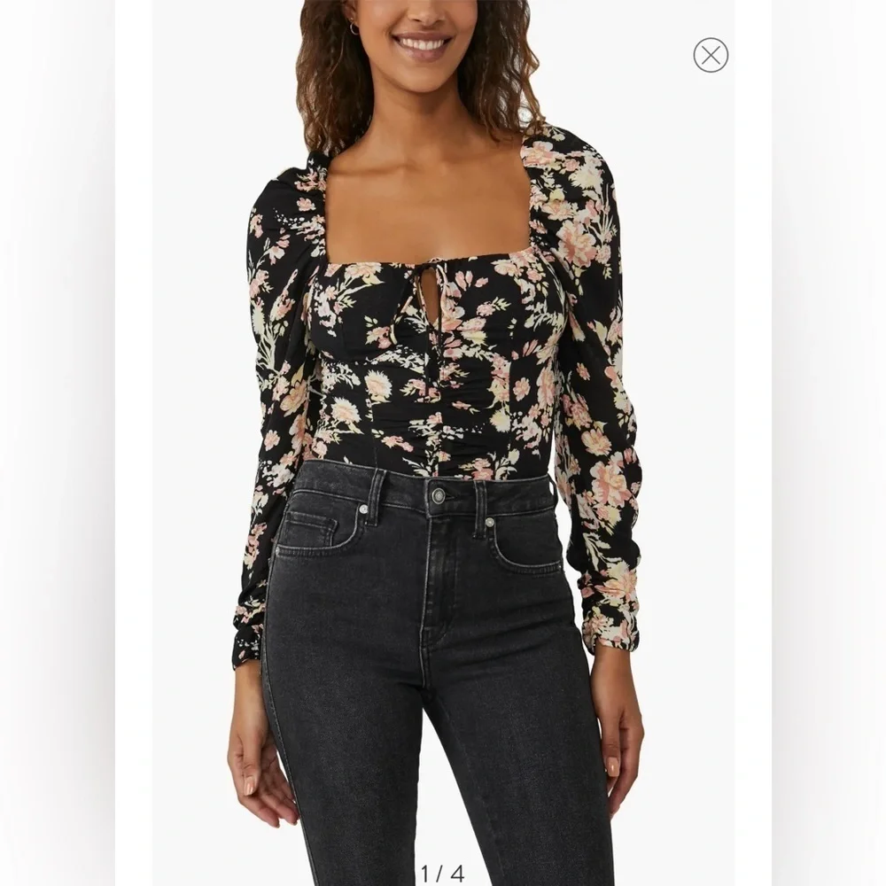 NWT. $98R. Free People Hilary Top. Size M. Black Combo